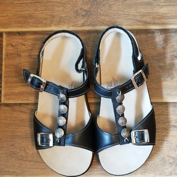 SAS Shoes - NWOT SAS Sandals 9.5 wide